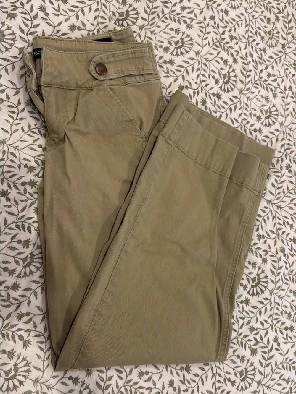 Wide Leg Women’s Pants in Olive